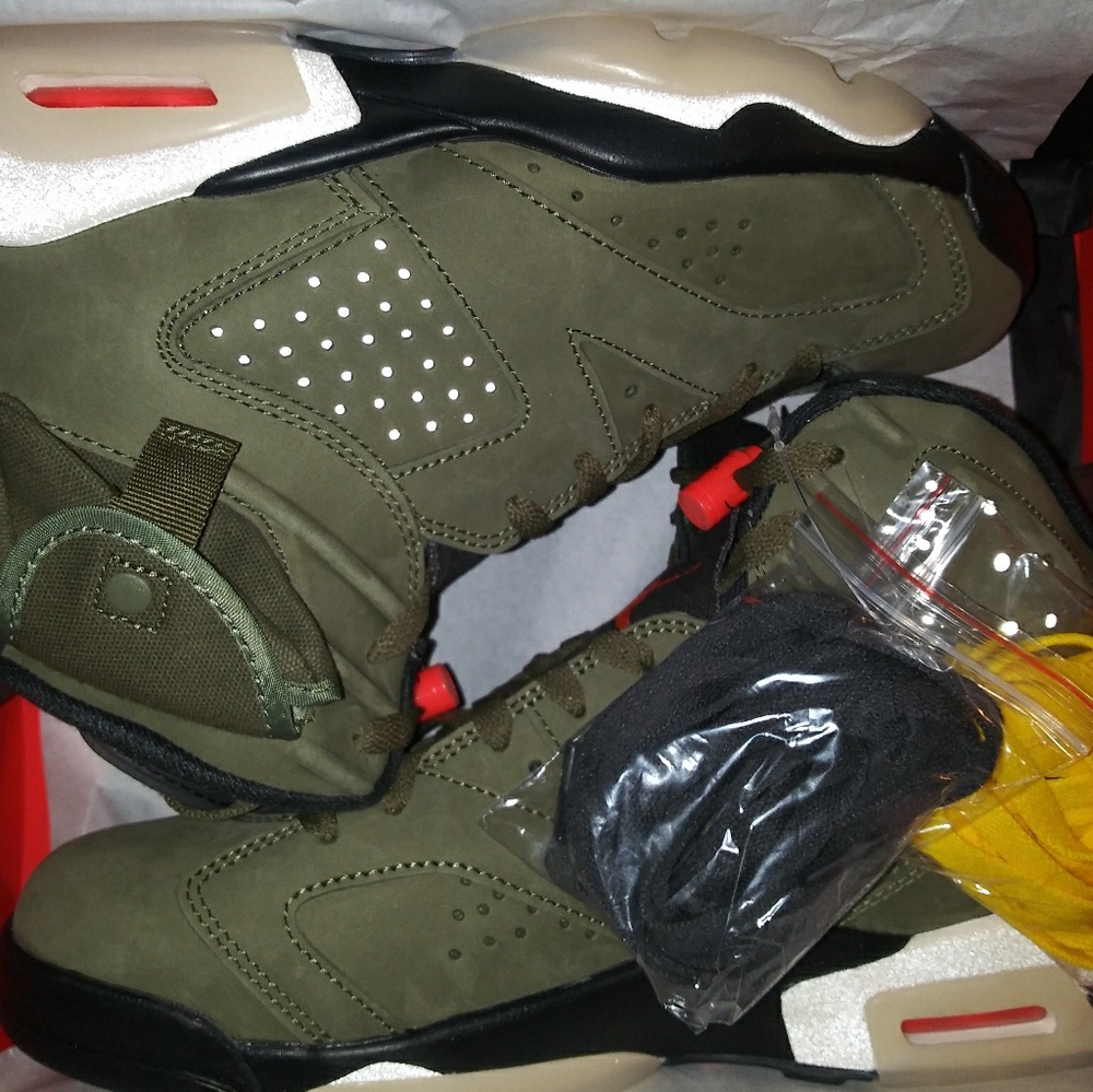 Travis Scott Jordan 6